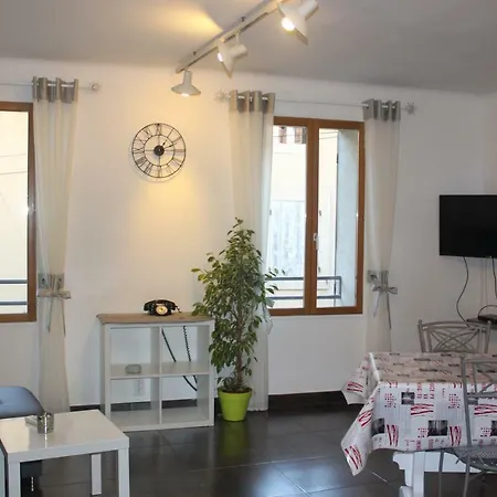 Holiday home Lou Christelle Roquemaure (Gard)